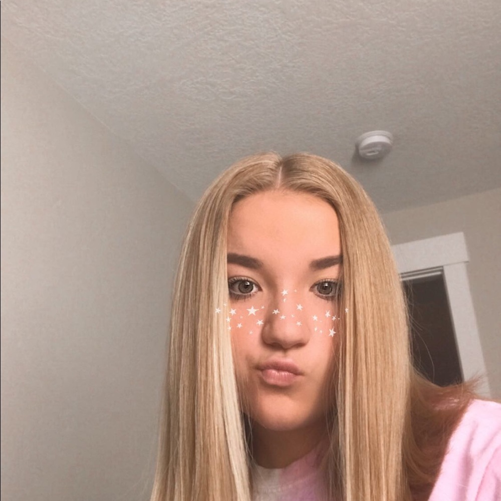 Meet your Posher, Kenadee